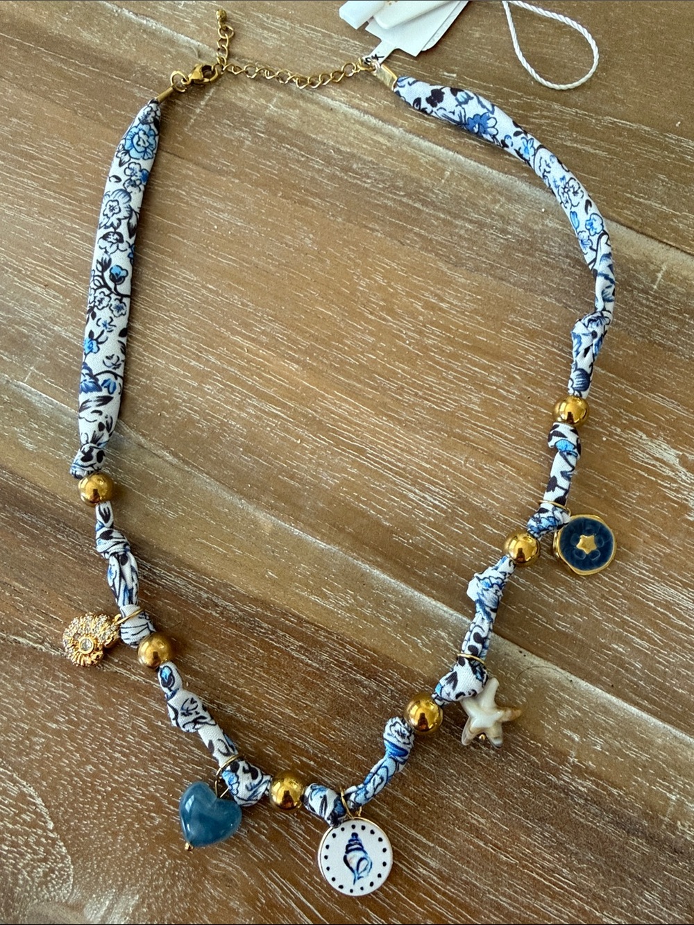 NWT Gemelli Navy & White Floral Fabric Charm Necklace with Gold Accents